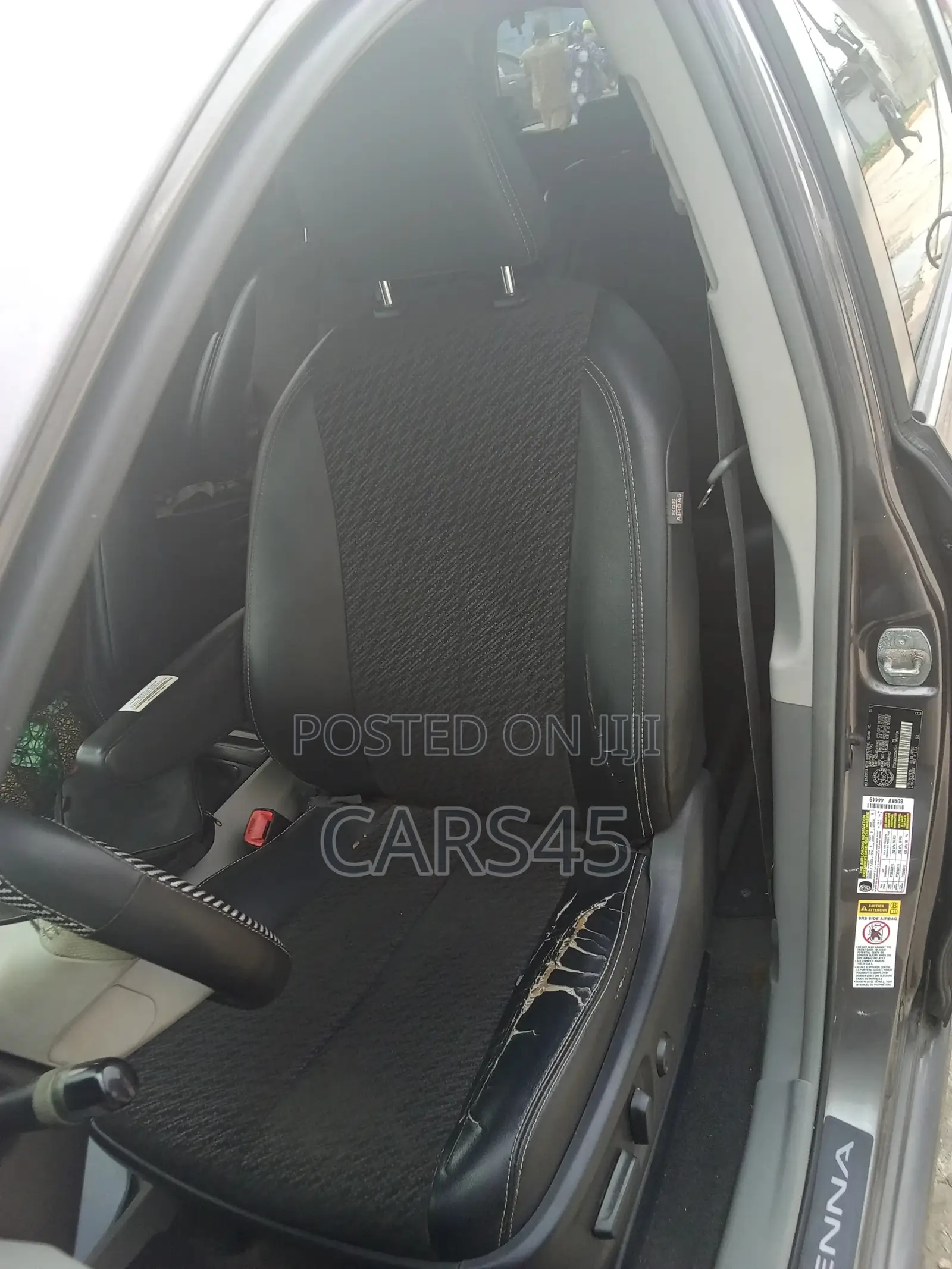 Toyota Sienna 2012 Silver