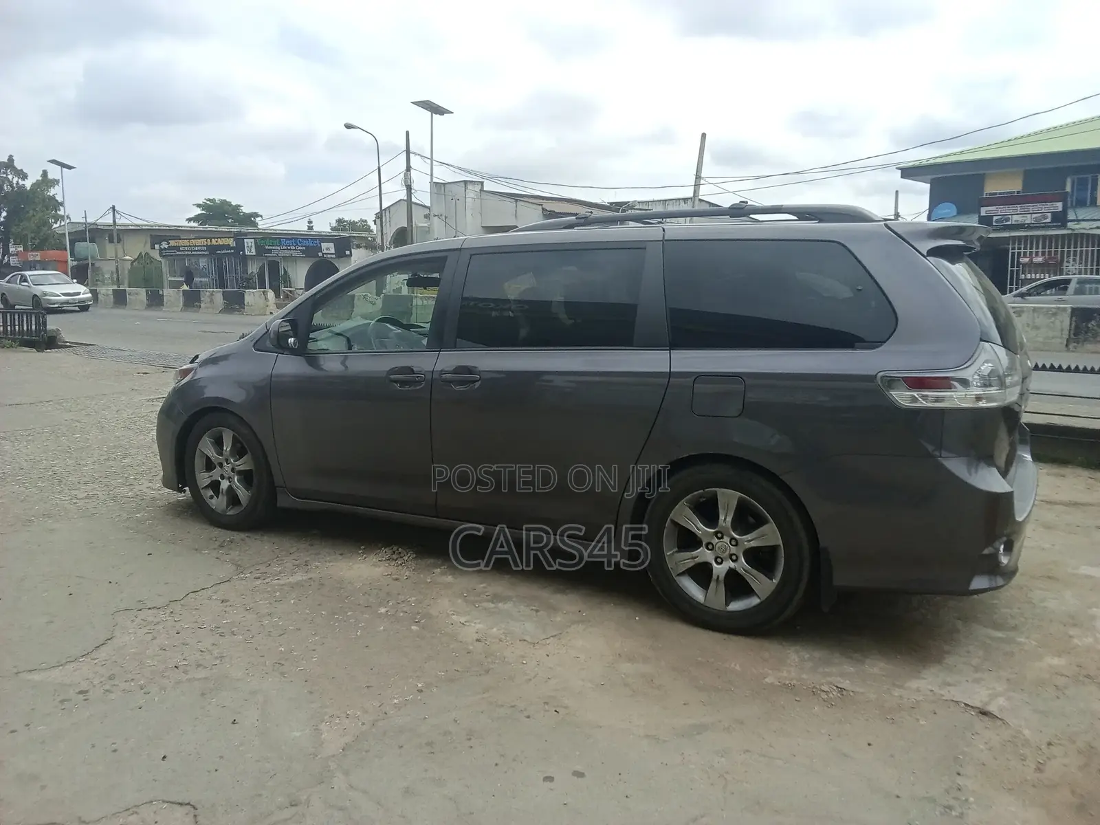 Toyota Sienna 2012 Silver