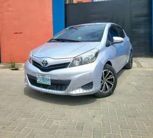Toyota Yaris 2014 Silver