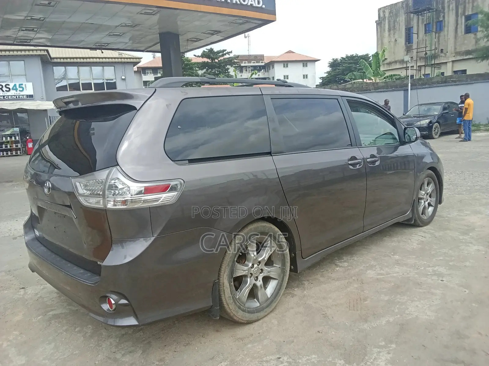 Toyota Sienna 2012 Silver