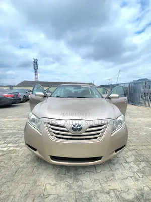 Toyota Camry 2007 Gold