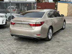 Lexus ES 350 FWD 2013 Gold