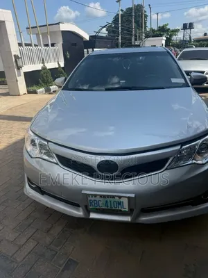 Toyota Camry 2014 Silver