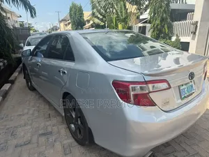 Toyota Camry 2014 Silver