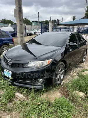 Toyota Camry SE 4dr Sedan (2.5L 4cyl 6A) 2014 Black
