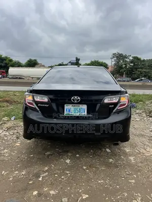 Toyota Camry SE 4dr Sedan (2.5L 4cyl 6A) 2014 Black