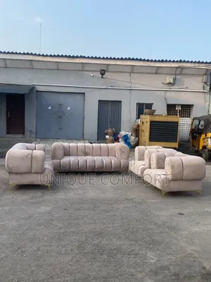 Brand New Top Quality 7 Seaters Modern Design Luxury Sofa Set