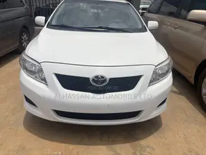 Toyota Corolla 2010 White