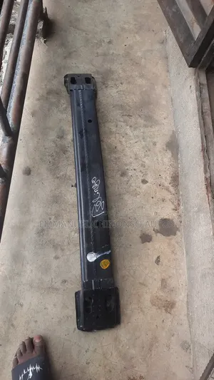 Front Bumper Reinforcement and Back Venza 2010 or 2015