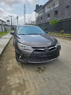 Toyota Camry 2017