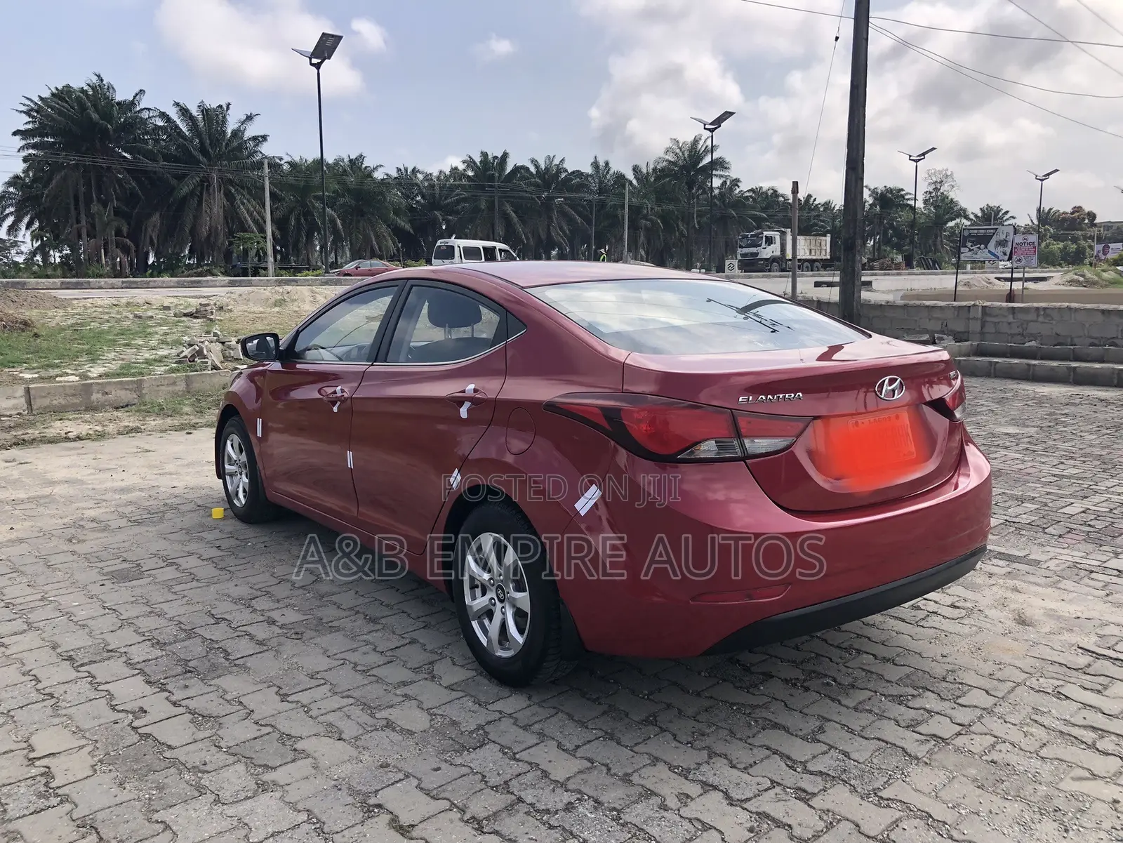 Hyundai Elantra 2015 Red