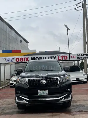 Toyota Land Cruiser Prado 2011 Black