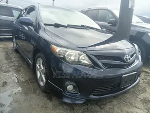 Toyota Corolla 2013 Blue