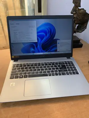 Laptop Acer Aspire 5 8GB Intel Core i5 HDD 1T