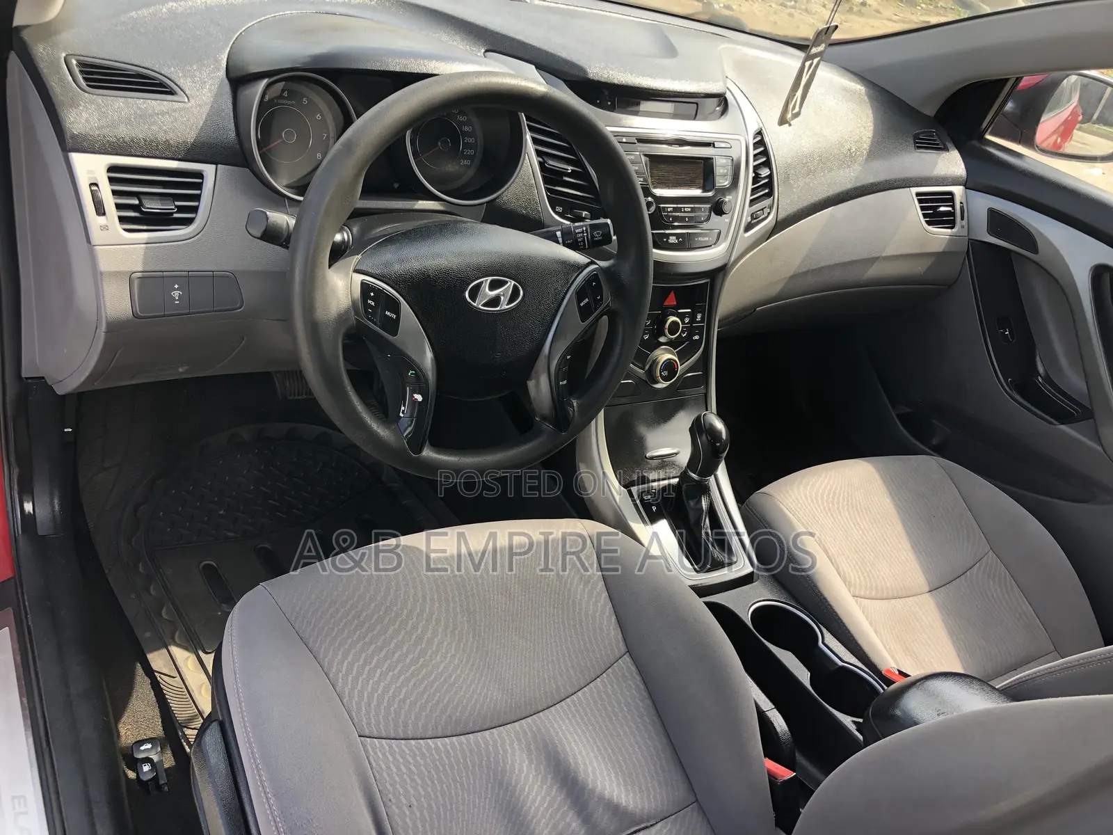 Hyundai Elantra 2015 Red