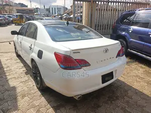 Toyota Avalon 2008 White
