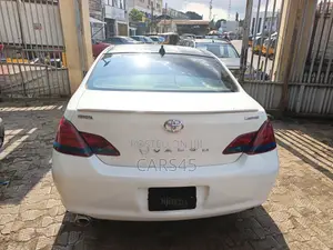 Toyota Avalon 2008 White