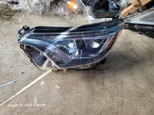 Headlamp Toyota Rav4 2018 Model