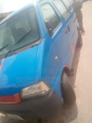 Suzuki APV Minibus 2010 Blue