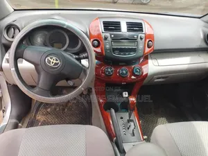 Toyota RAV4 2008 Silver