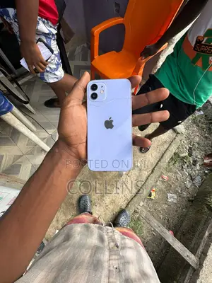 Apple iPhone 12 64 GB Purple