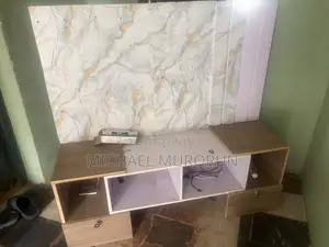 Shelves TV