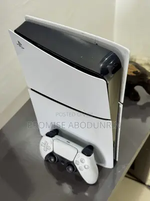 PS5 Slim + Games