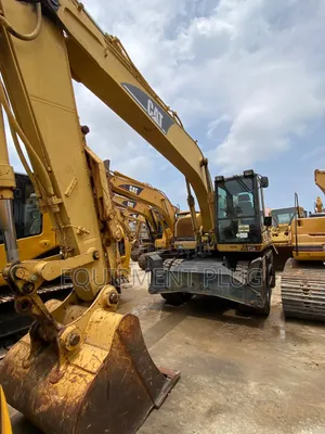Caterpillar Escavator M318