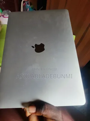 Laptop Apple MacBook Air 2020 8GB Intel Core i3 SSD 256GB