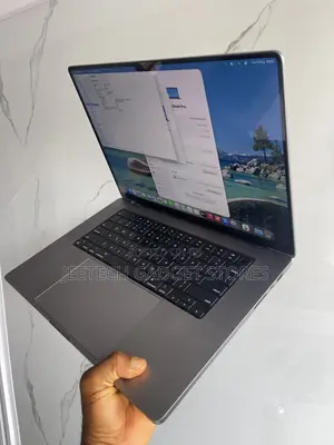 Laptop Apple MacBook Pro 2021 M1 Max 64GB Apple M1 Max SSD 1T
