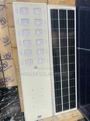 100w Wakatek Solar Street Light