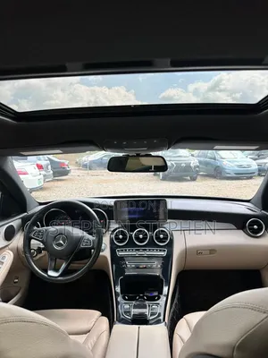 Mercedes-Benz C300 2018 White