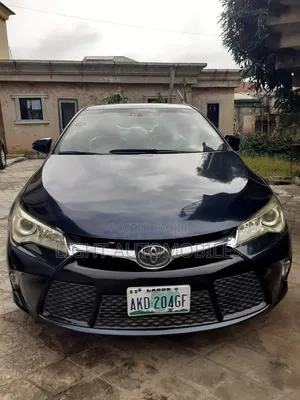 Toyota Camry 2016 Blue
