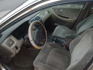 Honda Accord Coupe 2000 Gold