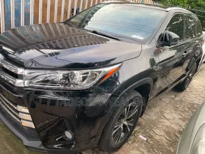 Toyota Highlander 2016 Black