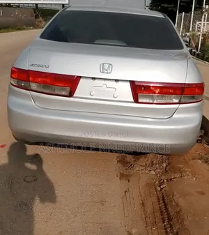 Honda Accord Automatic 2004 Silver
