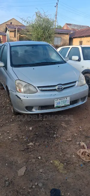 Toyota Yaris 2003 Gray