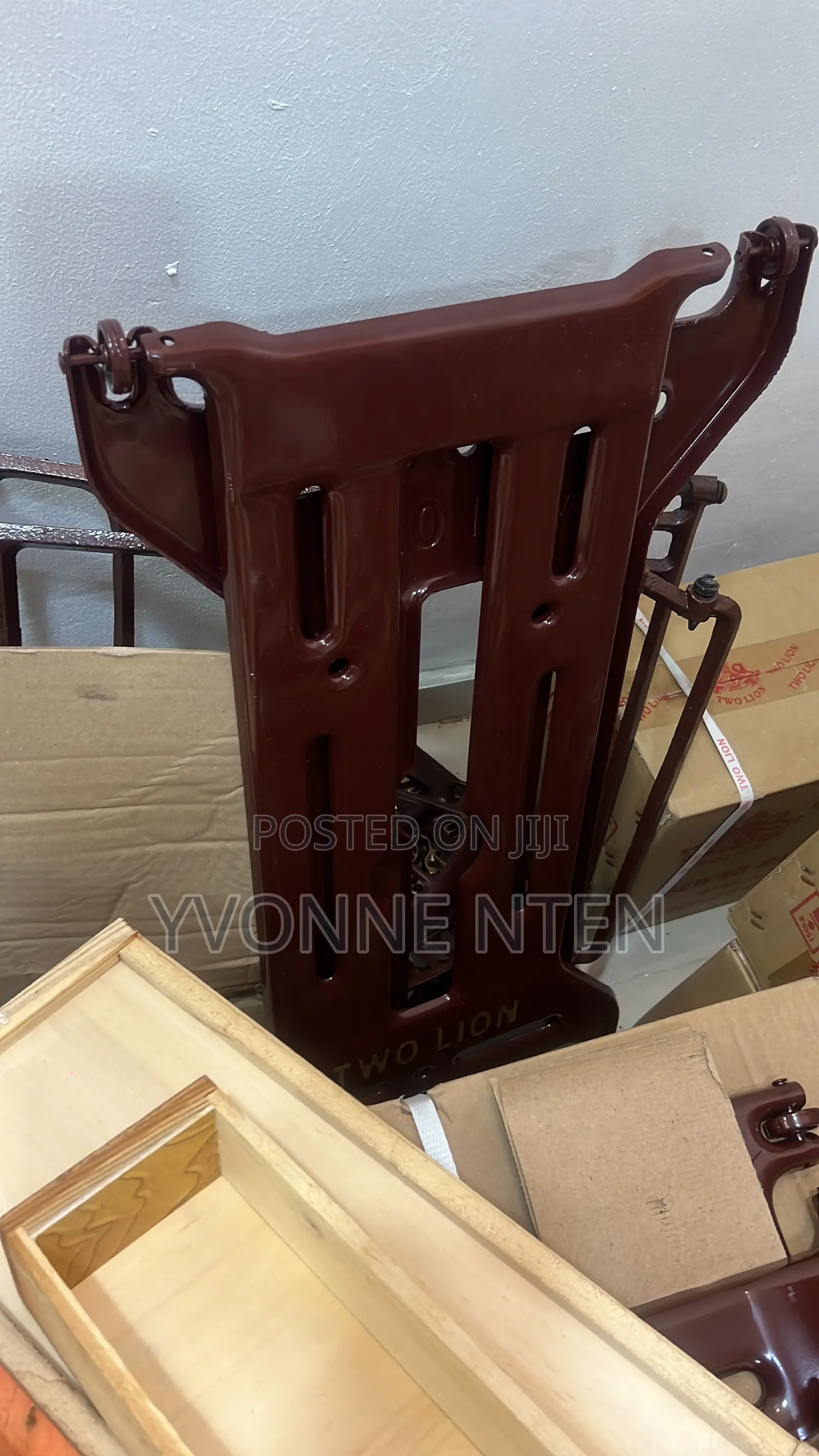 Manual Sewing Machine