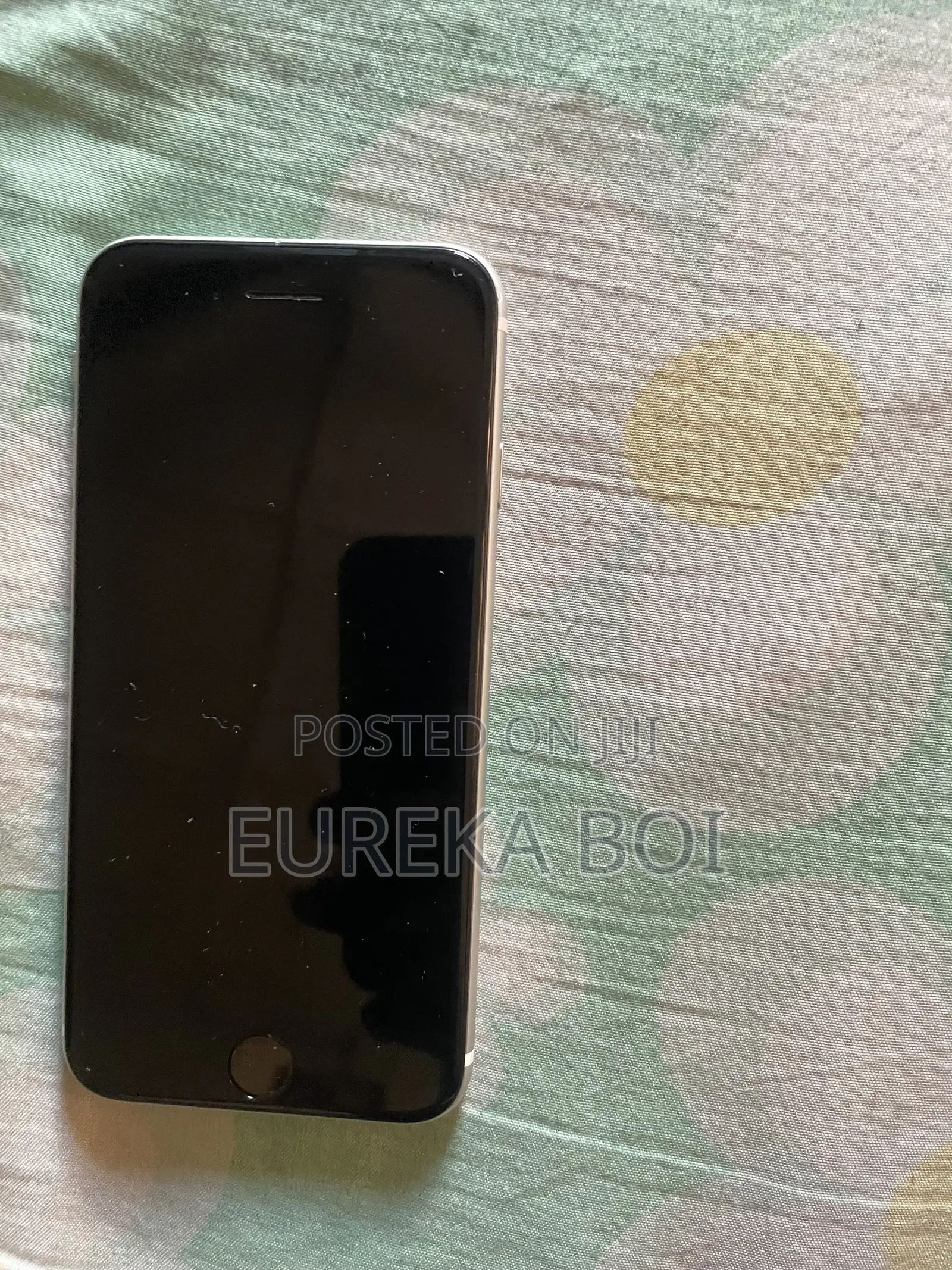 Apple iPhone SE 64 GB White