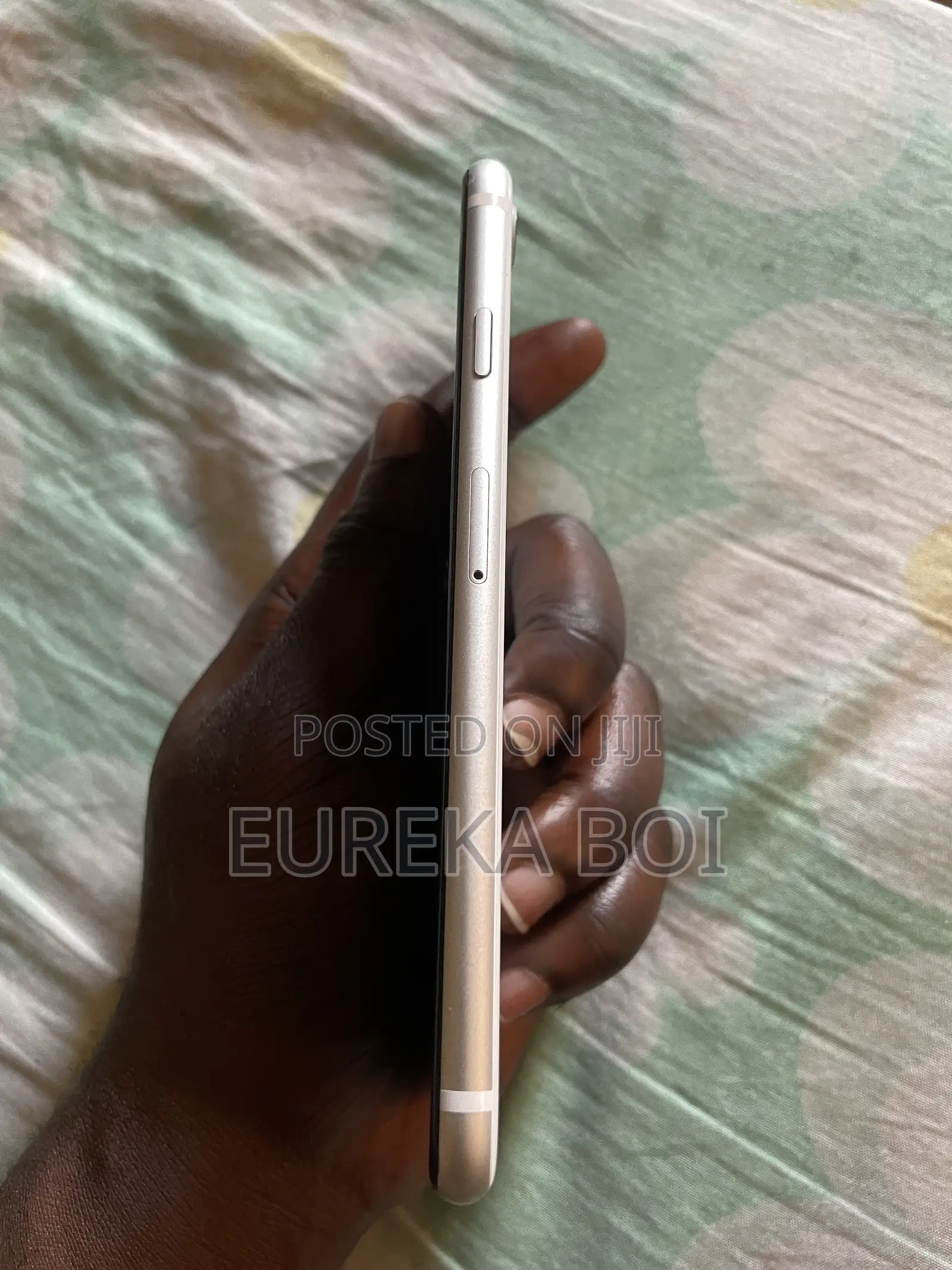 Apple iPhone SE 64 GB White