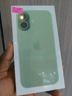 New Apple iPhone 17 256 GB Green