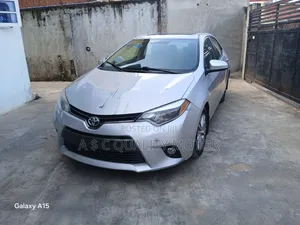 Toyota Corolla 2015 Silver