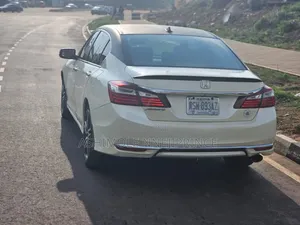 Honda Accord LX 4dr Sedan FWD (2.4L 4cyl 2A) 2013 White
