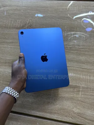 Apple iPad (2025) 128 GB Blue