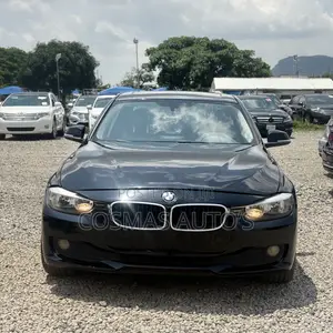 BMW 320i 2013 Black