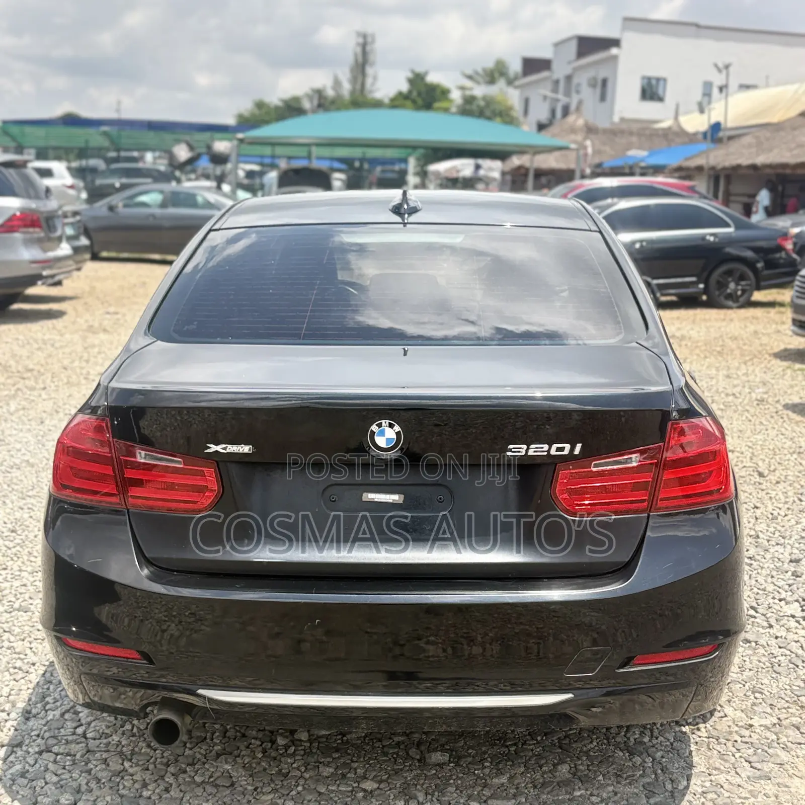 BMW 320i 2013 Black