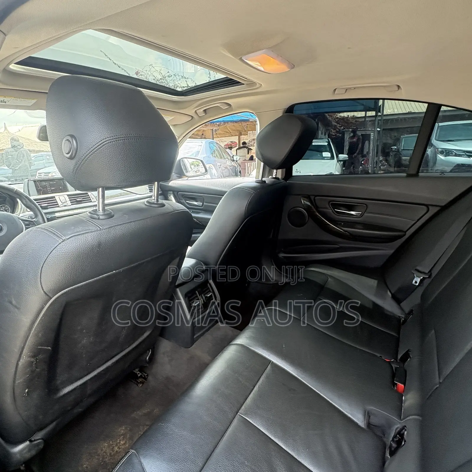 BMW 320i 2013 Black