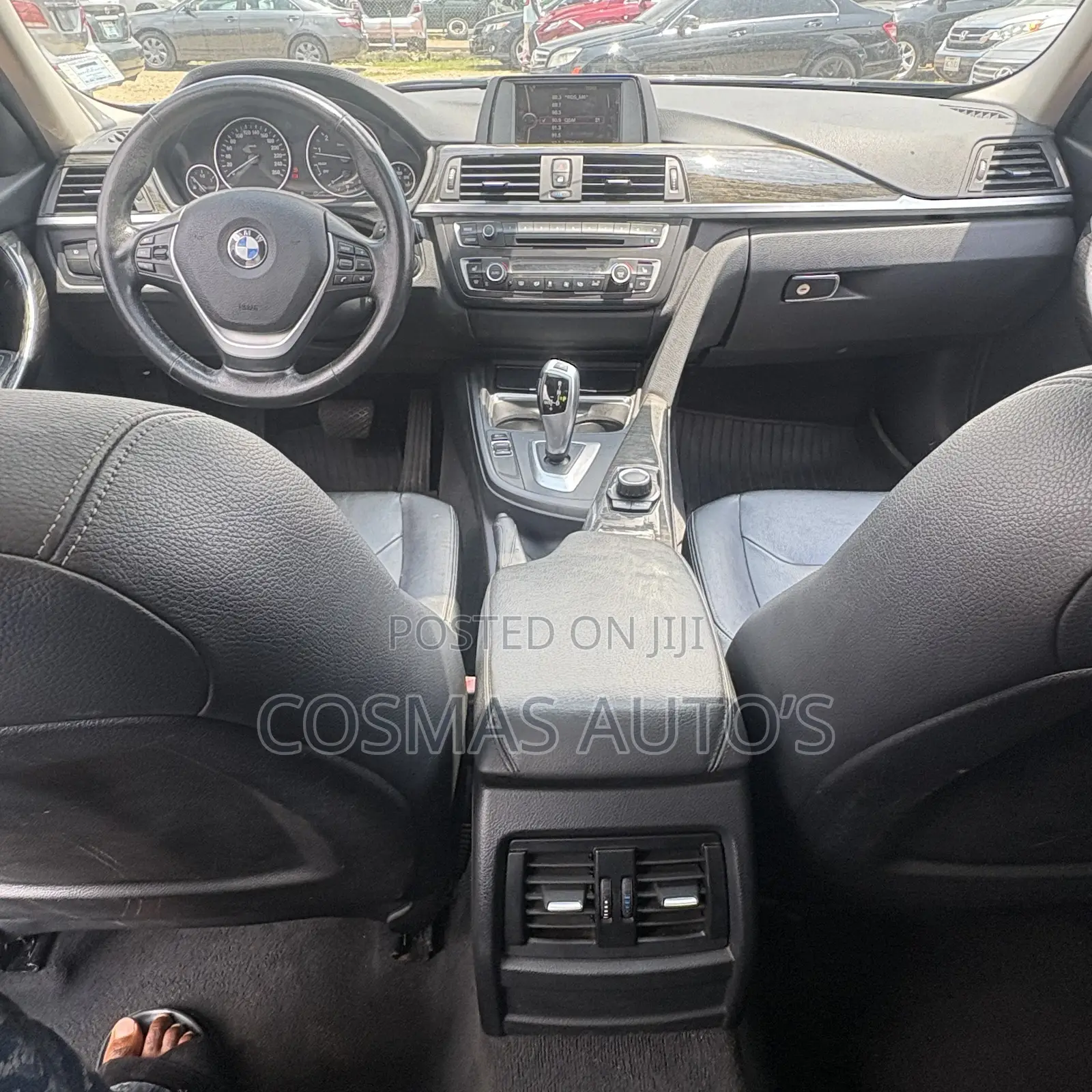 BMW 320i 2013 Black