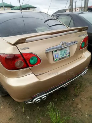Toyota Corolla LE 2006 Gold