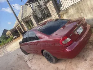 Toyota Camry LE 4dr Sedan (2.4L 4cyl 5M) 2003 Red